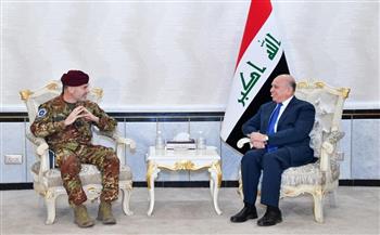   وزير الخارجية العراقي وقائد بعثة الناتو يؤكدان أهمية العمل المشترك لمحاربة الإرهاب