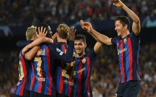 برشلونة يحاكي قميص ريال مدريد بالموسم المقبل