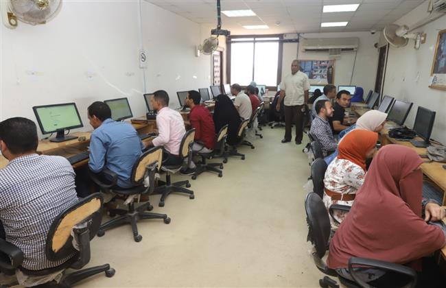 مركز التحول الرقمي بـ«جنوب الوادي» يجرى اختبارات لـ112 باحثاً