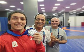   الأولمبية تهنئ سمر حمزة لحصولها على الميدالية الفضية في بطولة العالم للمصارعة