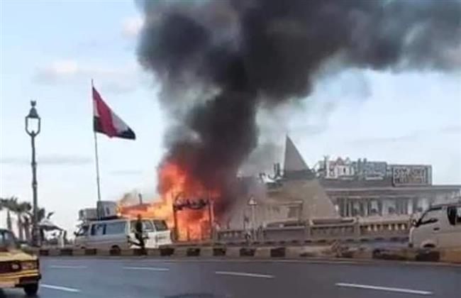 حريق هائل بمطعم بالإسكندرية دون إصابات