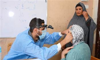  الكشف على 1360 حالة بقافلة طبية مجانية بدمياط
