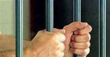   حبس 3 عاطلين 4 أيام لاتهامهم بترويج المواد المخدرة فى المنيرة الغربية