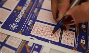 خطأ غير مقصود.. فرنسى يربح 200 ألف يورو فى لعبة يانصيب