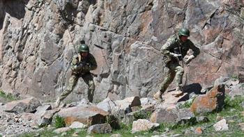   حرس حدود قرغيزستان: طاجيكستان تقصف بقذائف الهاون مستوطنة حدودية قرغيزية