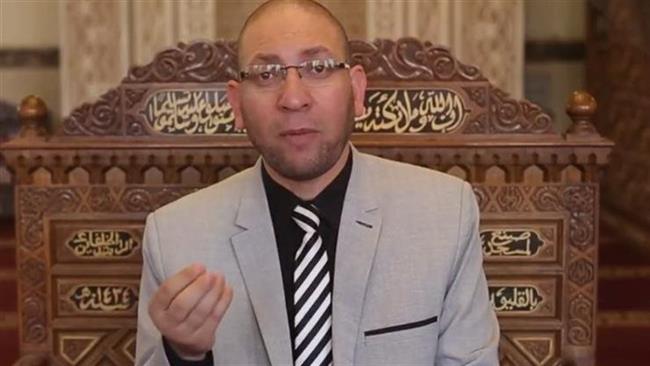 أزهري: ليس واجبا على المرأة أن تنفق على البيت