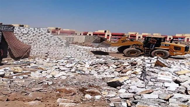 محافظ أسوان يوجه بإزالة التعديات على أراضي الدولة ضمن الموجه الـ 20