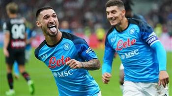   نابولي يتصدر الدوري الإيطالي بالفوز على ميلان