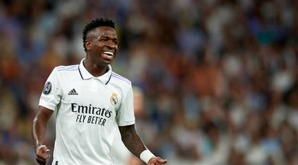 عمدة مدريد يندد بالإهانات العنصرية ضد فينيسيوس