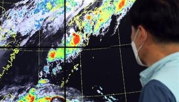   إعصار «هينامنور» يضرب جزرًا يابانية والسلطات تجلي مئات الآلاف من الأشخاص