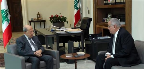 الرئيس اللبناني يبحث مع وزير الخارجية أوضاع الدبلوماسيين بالخارج وتطورات ملف ترسيم الحدود