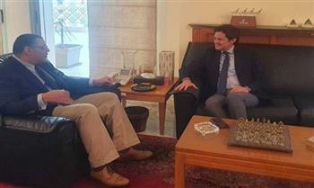 سفير مصر يبحث مع وزير الإعلام اللبناني آخر التطورات في البلاد