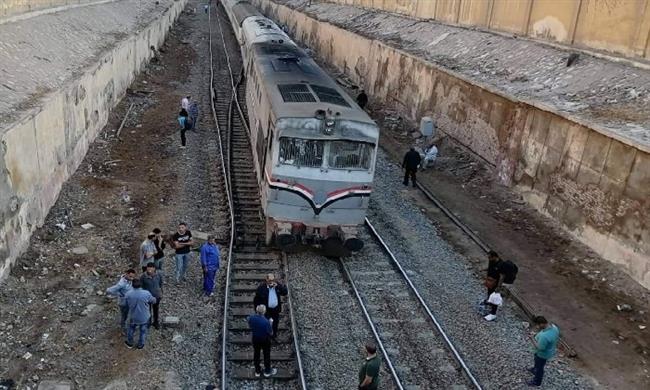 خروج قطار ركاب عن القضبان بدمنهور دون إصابات