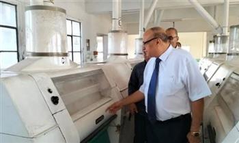 وكيل وزارة التموين يجري جولات ميدانية بمطاحن الإسكندرية