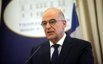   وزير الخارجية اليوناني يعرب عن رضا بلاده بشأن رفع حظر مبيعات الأسلحة لقبرص