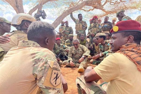 الصومال يشيد بالعمليات العسكرية ضد مليشيات الشباب الإرهابية