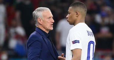حقيقة تفجر أزمة بين مبابي وديشامب