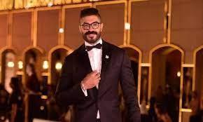 خالد سليم وزوجته يحتفلان بعيد زواجهما بطريقته الخاصة