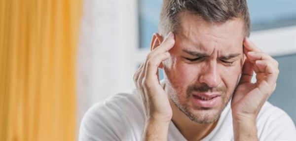 ٥ طرق لعلاج الصداع دون تناول أدوية.. تعرف عليها