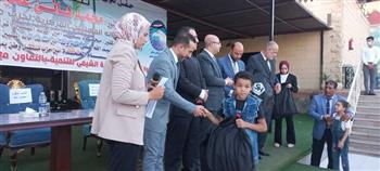   «غنيم» يشهد احتفالية حزب مستقبل وطن  لتوزيع الزي المدرسي لـ 100 تلميذ من الأولى بالرعاية