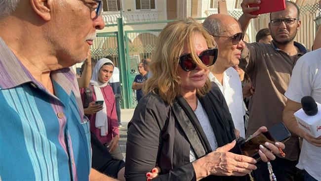 حضور فني كبير في صلاة الجنازة على الراحل هشام سليم بمسجد الشرطة بالشيخ زايد