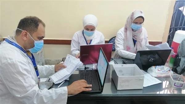 صحة دمياط: الكشف على 1009 حالات بقرية أبو سعادة