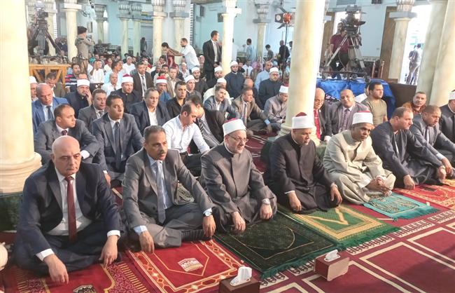 صلاة الجمعة من مسجد التوبة بمدينة دمنهور بالتزامن مع افتتاح 13 مسجدًا بالبحيرة