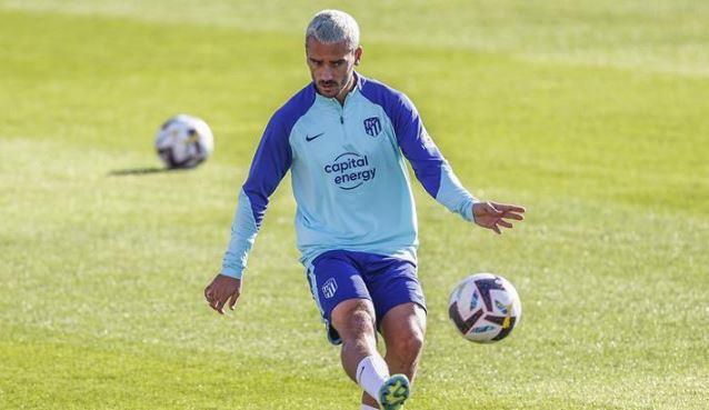 برشلونة يسابق الزمن لحل أزمة بيع جريزمان