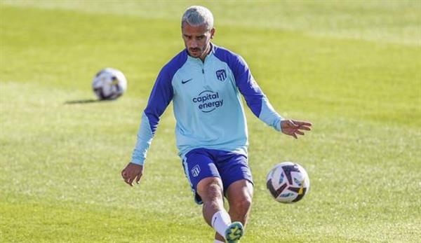 برشلونة يسابق الزمن لحل أزمة بيع جريزمان