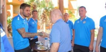    رئيس اتحاد الكرة يزور معسكر لبنان