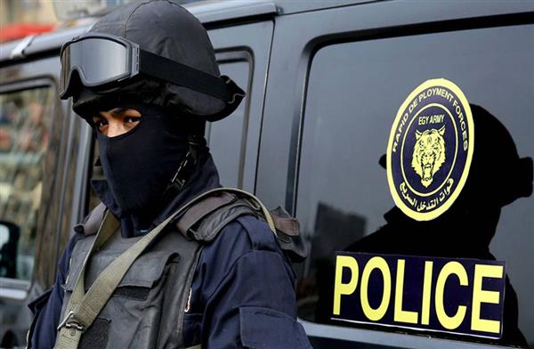 كشف ملابسات تداول مقطع فيديو على موقع "فيس بوك" بشأن تعدى بعض الأشخاص على أحد المواطنين بمنطقة مدينة نصر