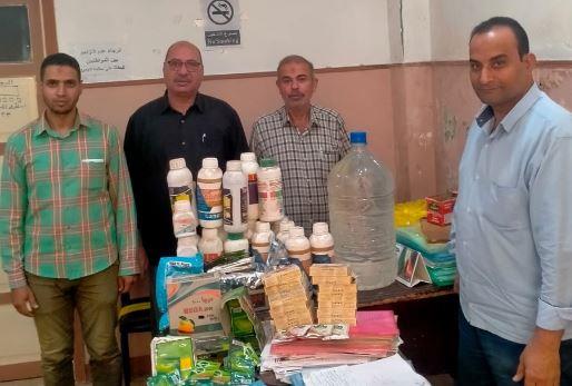 تموين البحيرة.. ضبط مبيدات زراعية وسلع غذائية منتهية الصلاحية 