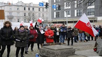   وقفة احتجاجية تندد بعواقب الانحياز لأوكرانيا في بولندا 