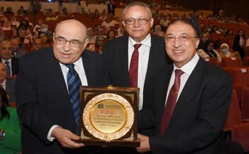 رئيس مجلس إدارة «دار المعارف» يشارك فى تكريم د مصطفى الفقى بمكتبة الإسكندرية 