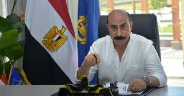 محافظ أسوان يتابع فعاليات الدورة التدريبية لتشغيل وتطبيق منظومة الشباك الواحد