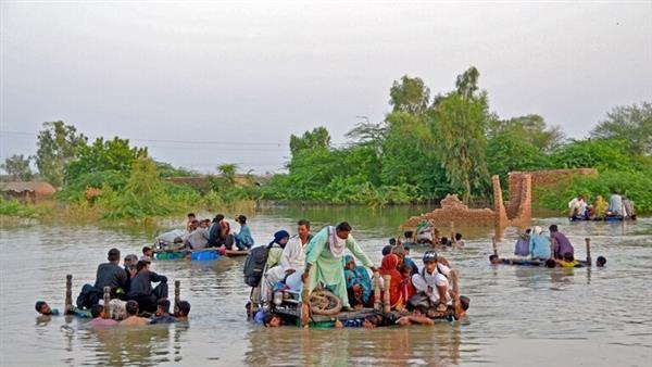 أمريكا تقدم 10 ملايين دولار لباكستان لمساعداتها في جهود الإغاثة من الفيضانات