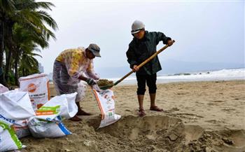   الإعصار "نورو" يبلغ ساحل فيتنام