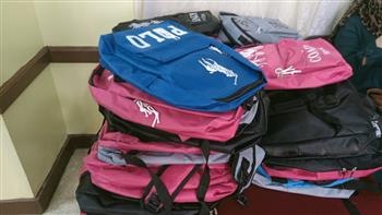   مبادرة "راجعين نتعلم" توزيع حقائب مستلزمات دراسية كاملة بمدرسة أحمد ياسين بأبو المطامير 