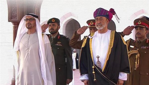 الإمارات وسلطنة عمان يبحثان تعزيز العلاقات الثنائية