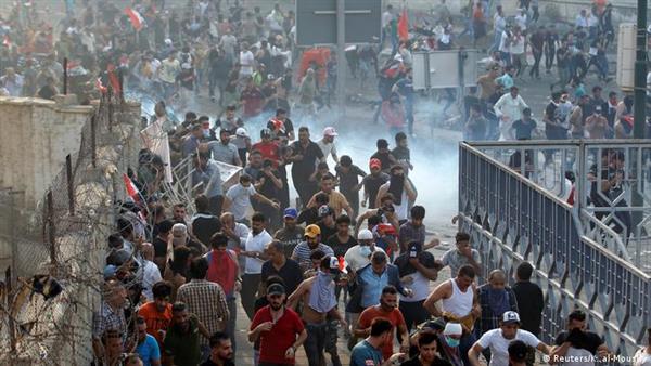 إصابة 133 شخصا جراء الاشتباكات بين المتظاهرين والأجهزة الأمنية في بغداد