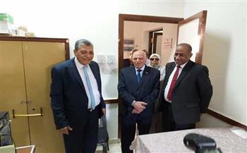 نقيب معلمي مصر يدشن مبادرة «مليون شجرة مثمرة» من أسوان
