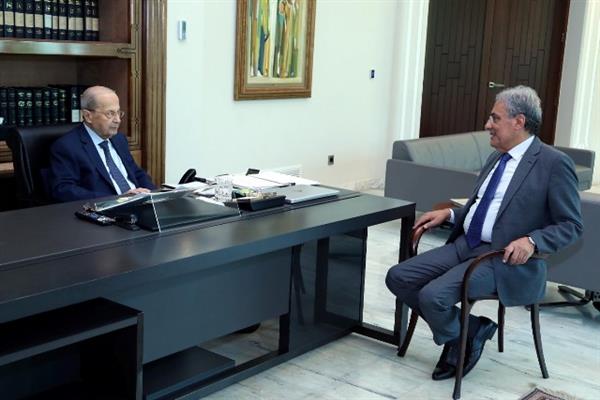 الرئيس اللبناني يبحث مع وزير العدل الأوضاع بالبلاد وعددًا من المواضيع القضائية العالقة