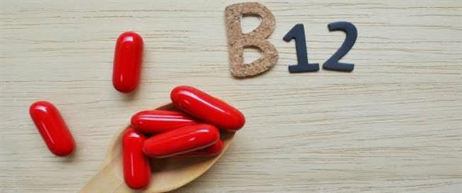 أعراض نقص فيتامين B12 وأهم الأطعمة الغنية به