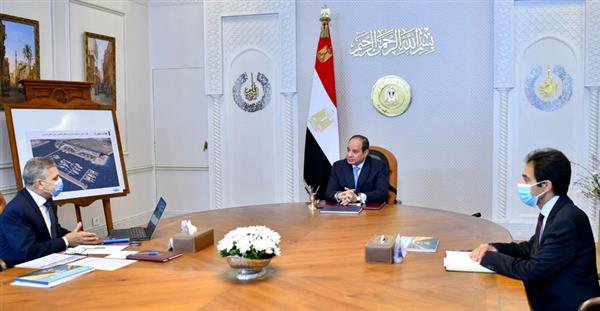 الرئيس السيسي يجتمع مع الفريق أسامة ربيع رئيس هيئة قناة السويس