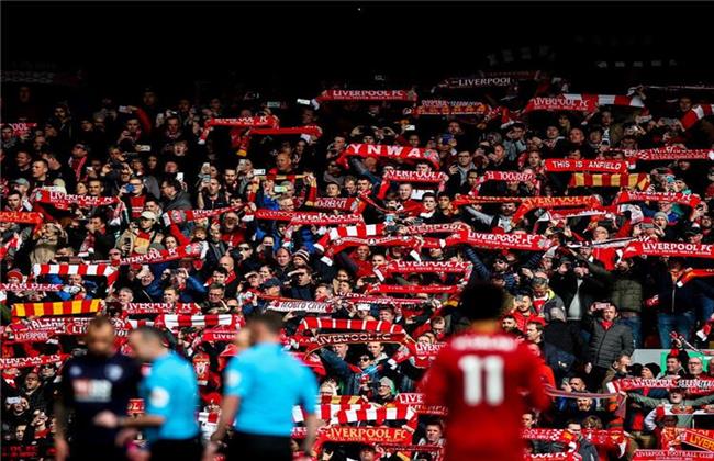ليفربول يطالب بالتحقيق في عبارات عدائية وعنصرية صدرت من بعض الجماهير