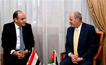   وزير التجارة يلتقي نظيره الأردني لبحث سبل تنمية وتطوير العلاقات 