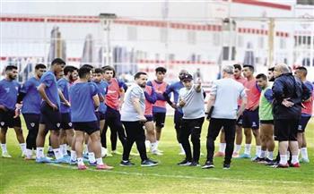 فيريرا يعقد جلسة مع لاعبى الزمالك لتحفيزهم قبل مواجهة الهلال