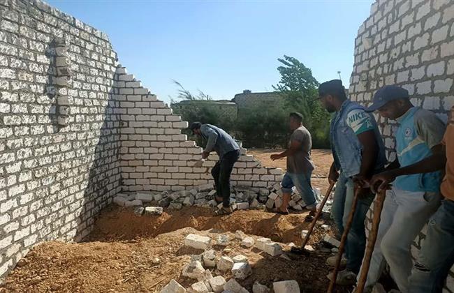 التصدي لأعمال بناء مخالف على أرض زراعية بالإسكندرية