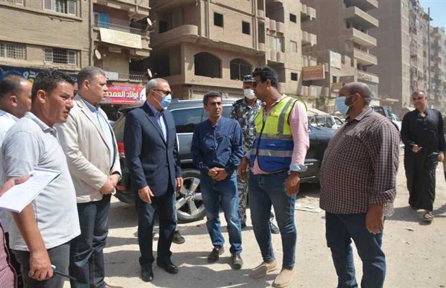 محافظ القليوبية يجرى جولة ميدانية لمتابعة رفع تراكمات القمامة بشبرا الخيمة 