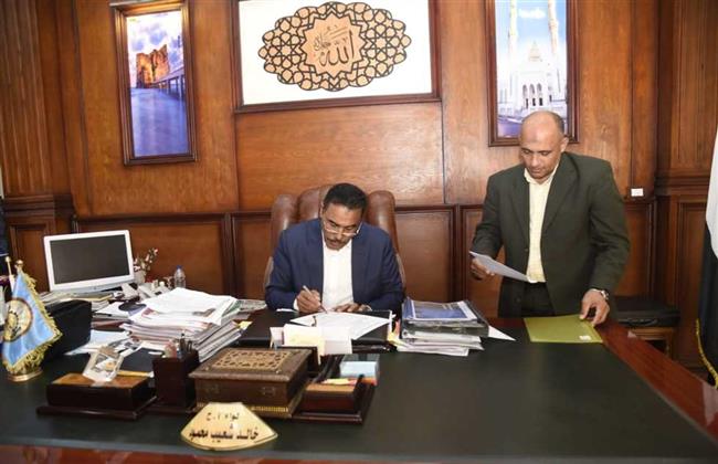 محافظ مطروح يعتمد المرحلة الثالثة للقبول بالصف الأول الثانوي العام والفني لعام "2022 /2023"
